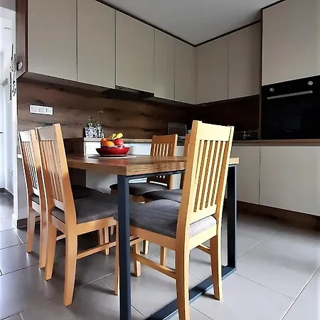 Paklina 아파트